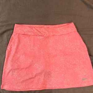 Medium Nike women’s golf skort